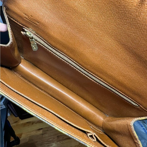 Louis Vuitton Dame Clutch Pouch professionally converted to Sling Cross-bag - Picture 7 of 16